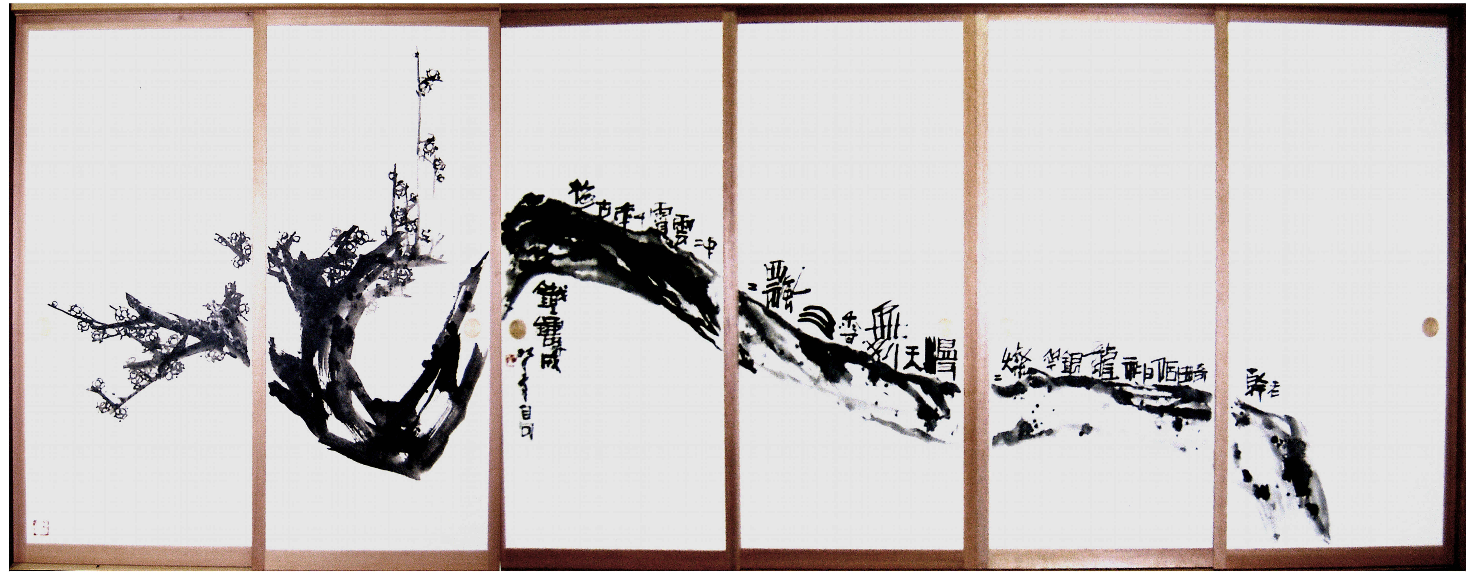 Qi Mengzhang 's freehand brushwork style ink wash painting (aka Chinese painting, literati painting, ink painting, ink brush painting): Plum Tree (fusuma painting), ink
